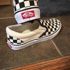 Women’s VANS checkerboard slides